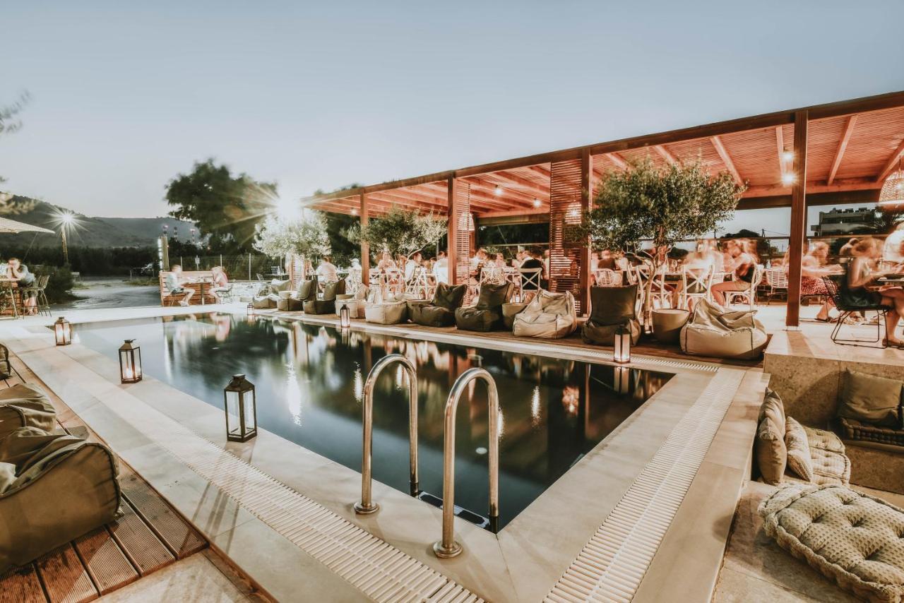Ikaros Suites Amoudara  Экстерьер фото